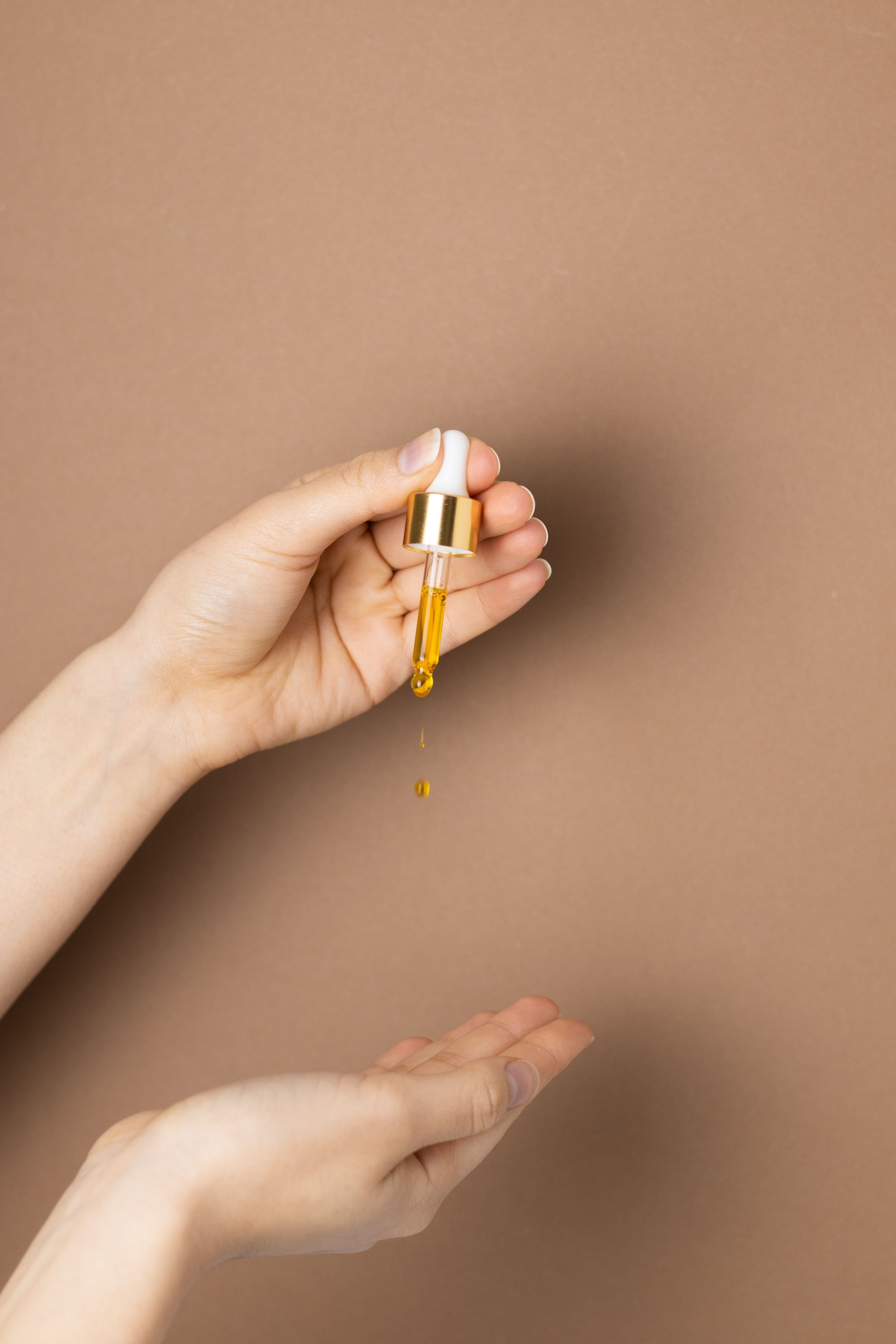 The Quiet Pain of Vaginal Dryness: Causes, Symptoms and Treatment